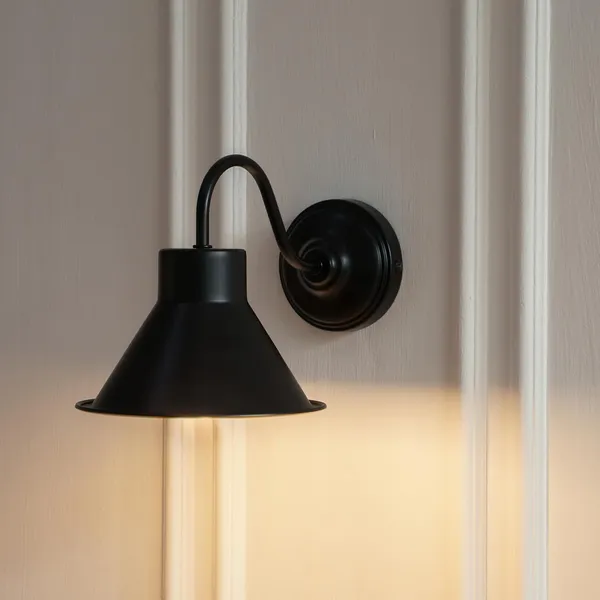 Matte_Black_Al_Metal_Premium_Wall_Lamp_For_Home_And_Office
