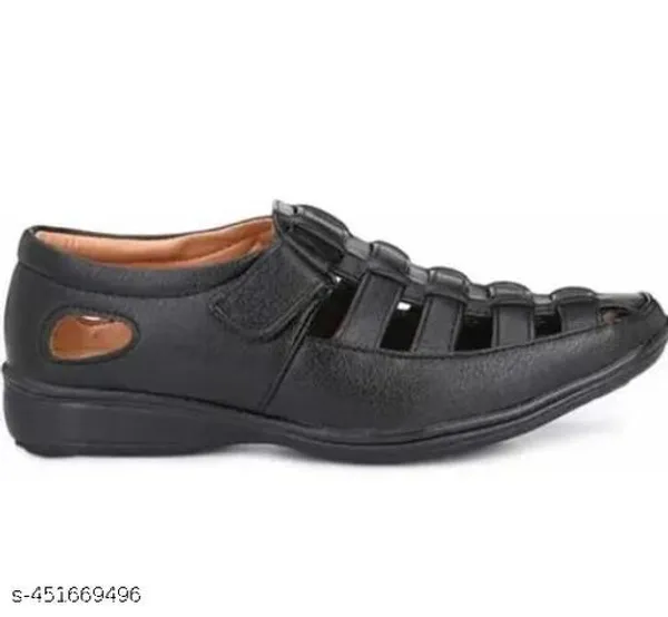 Relaxed_Attractive_Men_Sandals