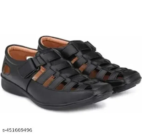Relaxed_Attractive_Men_Sandals