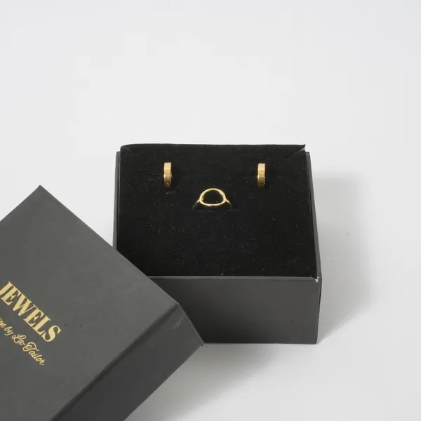 Gold-Toned_Circle_Ring_&_Hoop_Earrings_Combo_Set