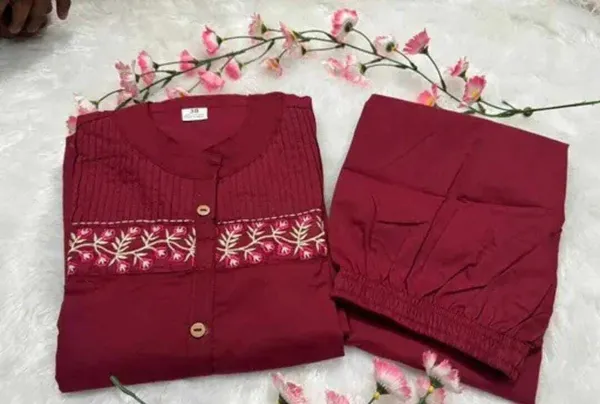 Elegant_Maroon_Pure_Cotton_Embroidered_Kurta_Set_with_Pocket_Detail