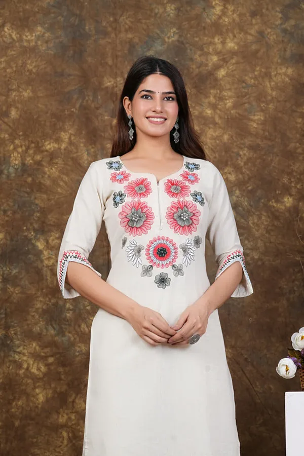Floral_Embroidered_Cotton_Kurta_Set