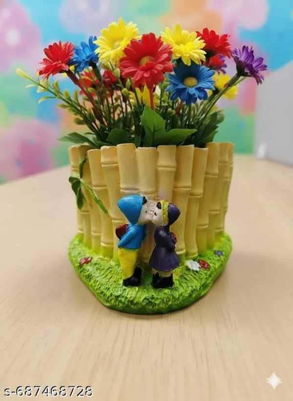 Mini_Resin_Flower_Pot_With_Cute_Couple_Design_Decorative_Planter_For_Table_Desk_Home_Gift_Use_Bamboo_Style_Pot_In_Yellow_Green_Colour