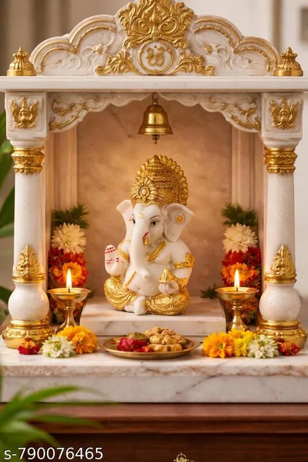 Decorative_Ganesha_Idol_With_Gold_Detailing_For_Home_Office_And_Festive_Decor