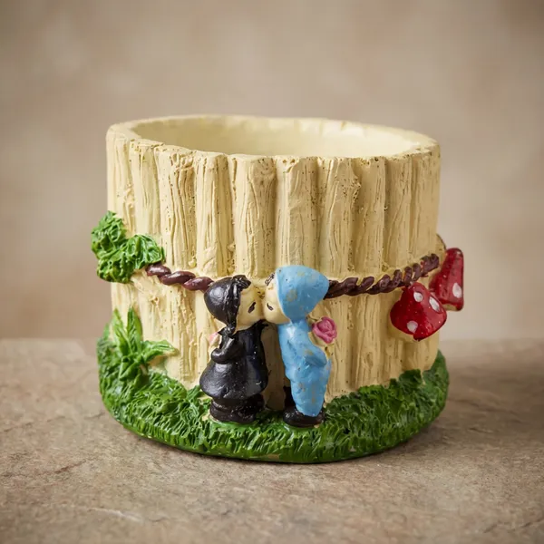 Cute_Resin_Couple_Planter_Pot_Rustic_Log_Design_Pen_Brush_Holder_Table_Top_Decor_Gift