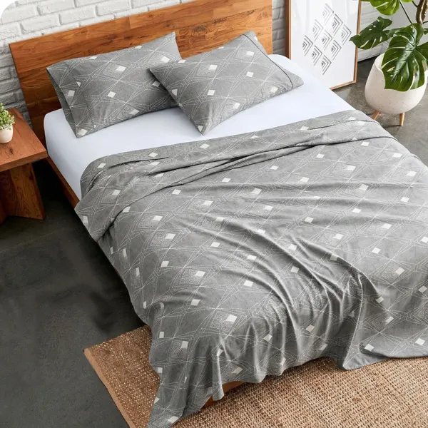 Homiee_Cotton_Double_Flat_280_Tc_Floral_1_Summer_Bedsheet_With_2_Pillow_Covers_(Granite)