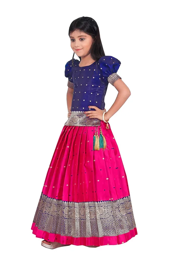 Feliz_The_Designer_Studio_New_South_Indian_Traditional_Pattu_Pavadai_Jecquard_Lehenga_Choli_For_Girls_Dress