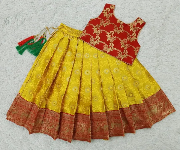 Feliz_The_Designer_Studio_Baby_Girl_S_Traditional_Readymade_Pattu_Pavadai_Lehenga_Choli_For_Kids