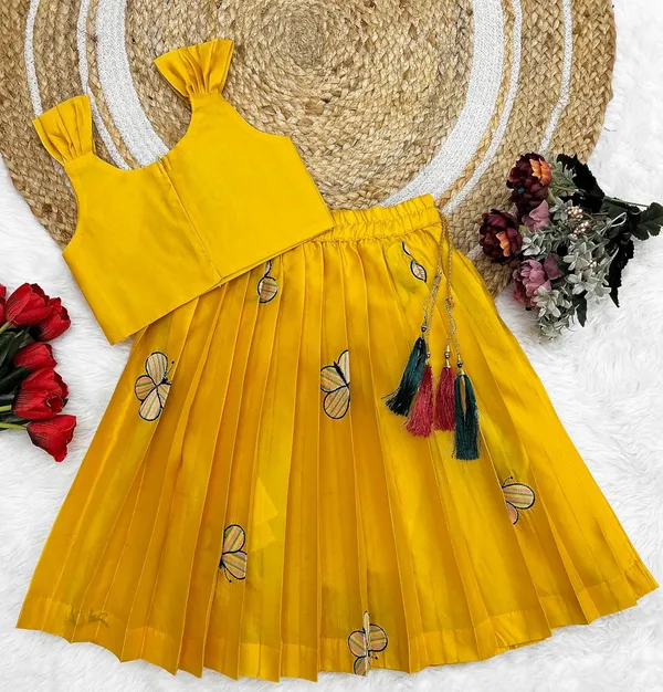 Feliz_The_Designer_Studio_Baby_Girls_South_Indian_Readymade_Traditional_Jeaqurd_Pattu_Pavadai_Tapeta_Silk_Lehenga_Choli_Dress