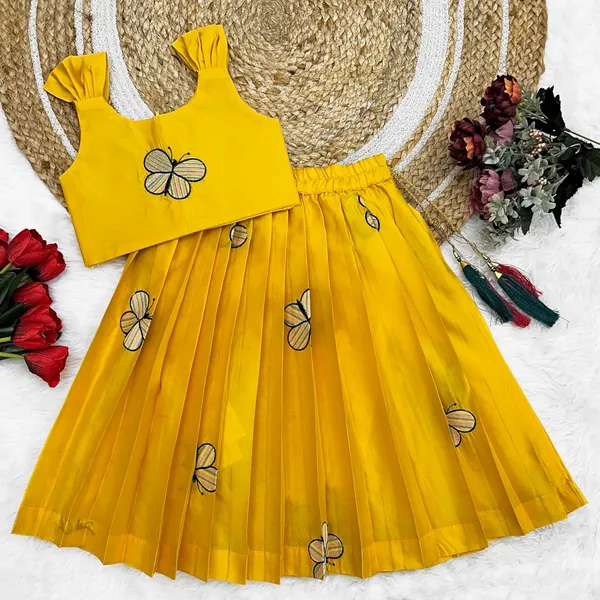 Feliz_The_Designer_Studio_Baby_Girls_South_Indian_Readymade_Traditional_Jeaqurd_Pattu_Pavadai_Tapeta_Silk_Lehenga_Choli_Dress
