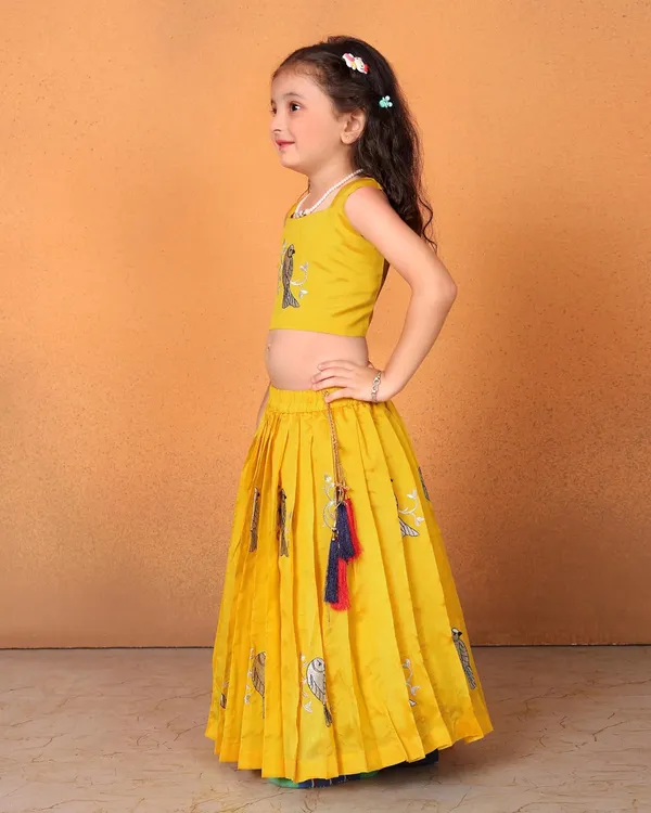Baby_Girl_S_Flared_Cotton_Silk_Sleeveless_Lehenga_Choli_Set_Pattu_Pavadai_For_Kids_Girl_S