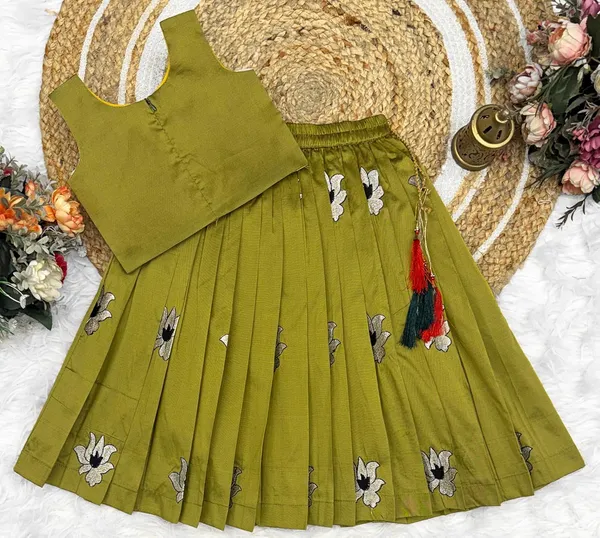 Kids_South_Indian_Embrodairy_Traditional_Pattu_Pavadai_Silk_Blend_Readymade_Lehenga_Choli_Dress_For_Girls