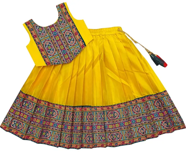 Kids_South_Indian_Traditional_Pattu_Pavadai_Silk_Blend_Readymade_Lehenga_Choli_Dress_For_Girls