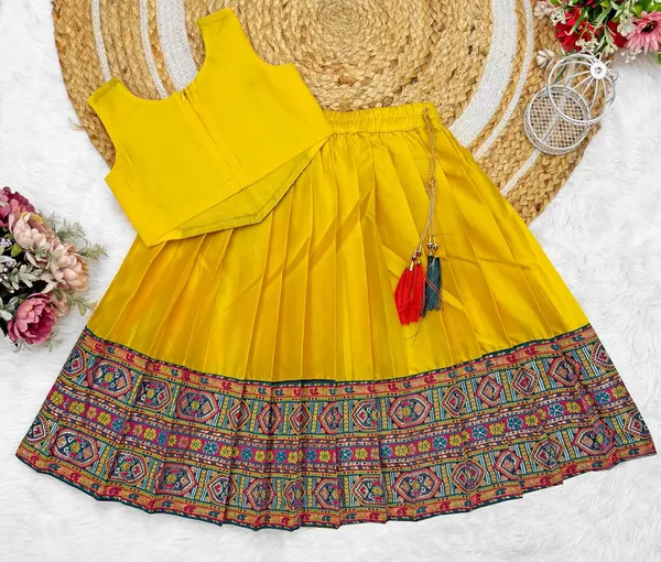 Kids_South_Indian_Traditional_Pattu_Pavadai_Silk_Blend_Readymade_Lehenga_Choli_Dress_For_Girls
