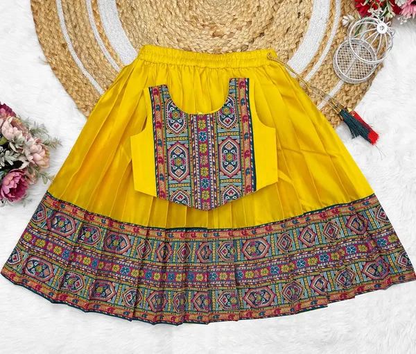 Kids_South_Indian_Traditional_Pattu_Pavadai_Silk_Blend_Readymade_Lehenga_Choli_Dress_For_Girls