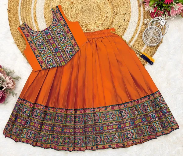 Kids_South_Indian_Traditional_Pattu_Pavadai_Silk_Blend_Readymade_Lehenga_Choli_Dress_For_Girls