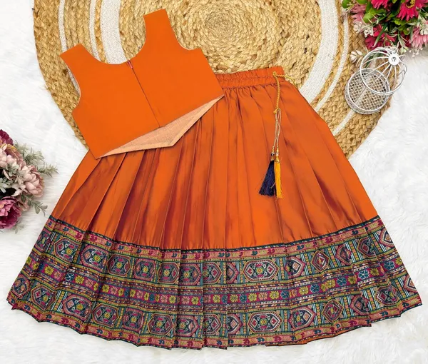 Kids_South_Indian_Traditional_Pattu_Pavadai_Silk_Blend_Readymade_Lehenga_Choli_Dress_For_Girls