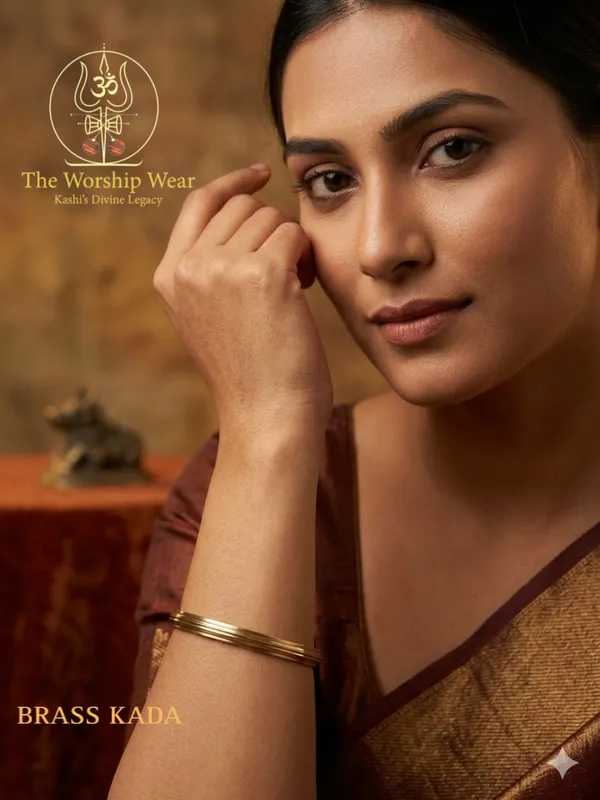 Pure_Brass_Kada_-_Traditional_Indian_Bangles_for_Men_and_Women_-_The_Worship_Wear