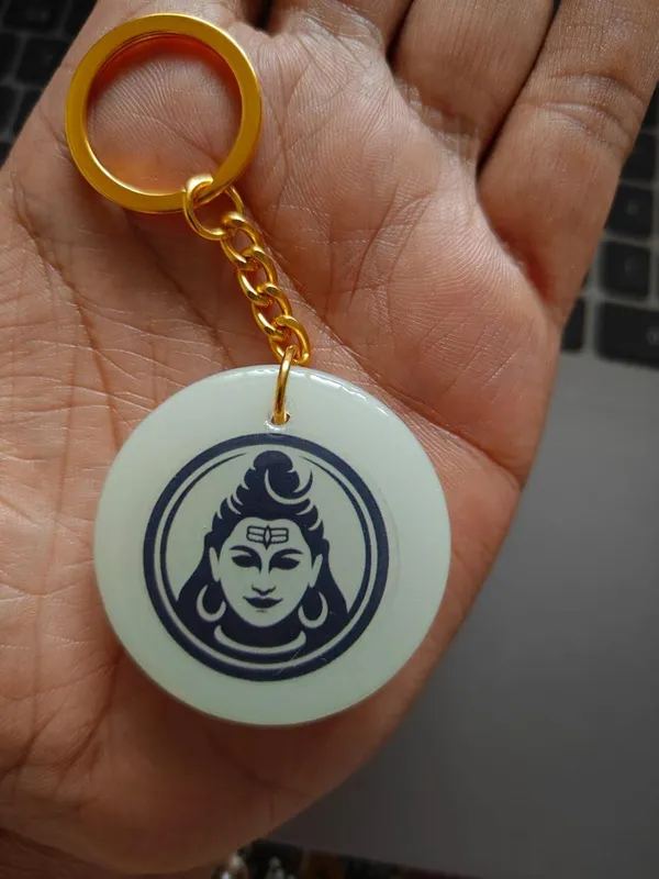 Blue_Resin_Keychain_With_Chain