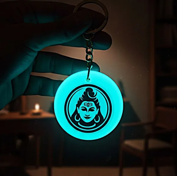 Blue_Resin_Keychain_With_Chain