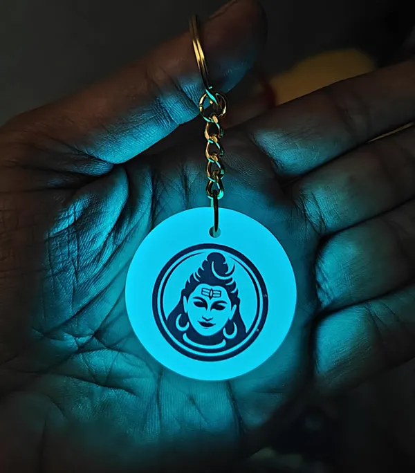 Blue_Resin_Keychain_With_Chain