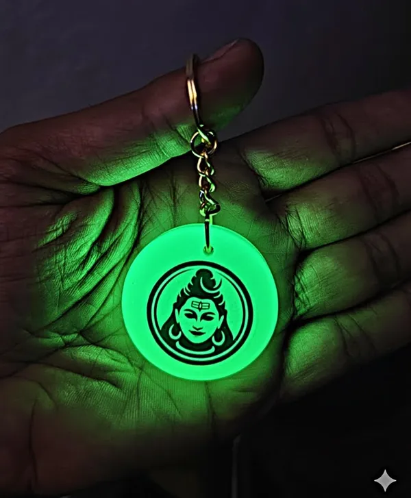 Green_Resin_Keychain_With_Chain
