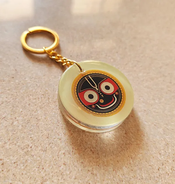 Green_Resin_Keychain_With_Chain