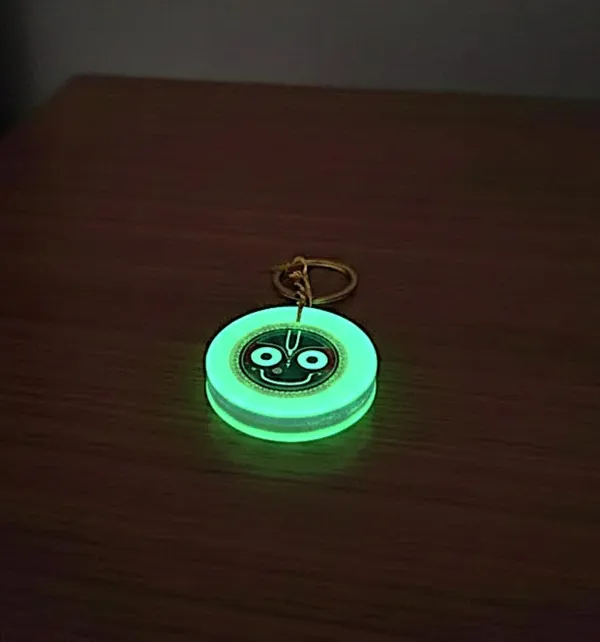 Green_Resin_Keychain_With_Chain