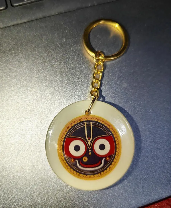 Blue_Resin_Keychain_With_Spiritual_Design