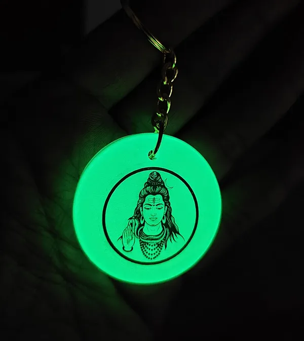 Green_Resin_Keychain_With_Chain