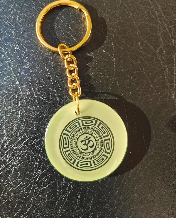 Green_Resin_Aum_Symbol_Keychain