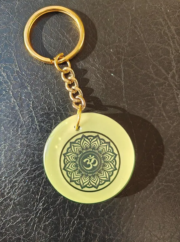 Green_Resin_Aum_Symbol_Keychain