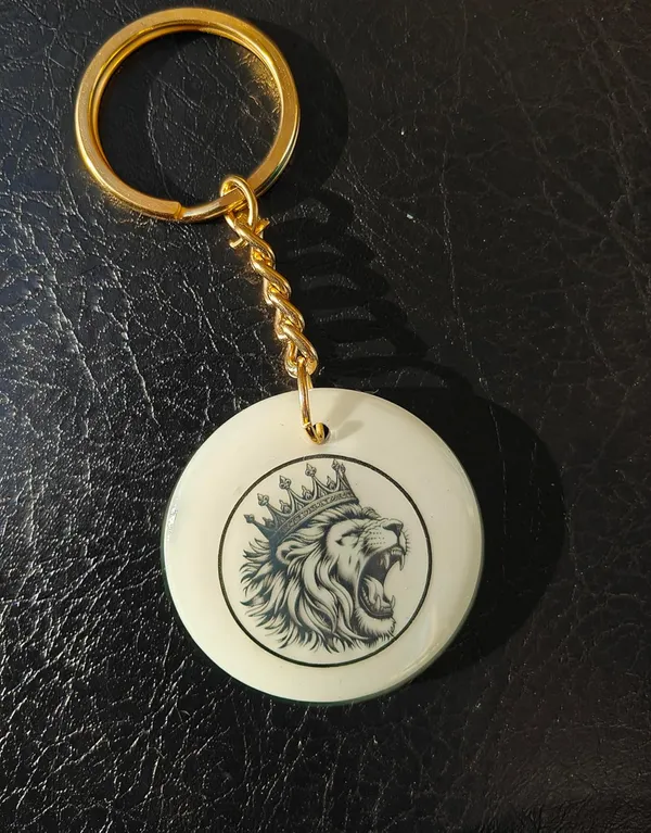 Blue_Resin_Lion_King_Glow_In_The_Dark_Keychain