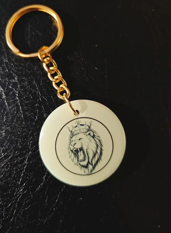 Blue_Resin_Lion_King_Glow_In_The_Dark_Keychain