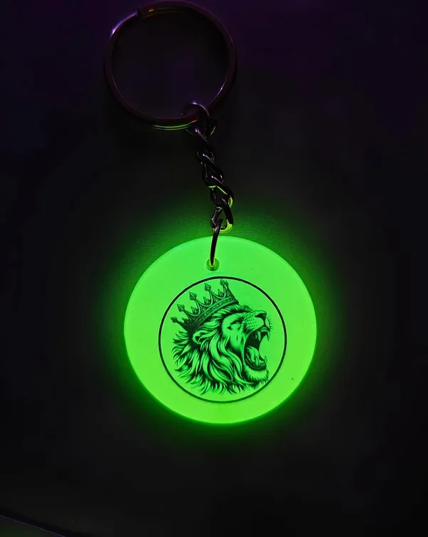 Green_Resin_Lion_King_Glow_In_The_Dark_Keychain