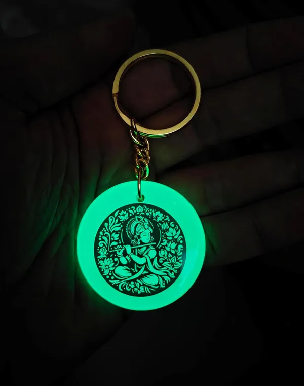 Green_Resin_Keychain_With_Spiritual_Design