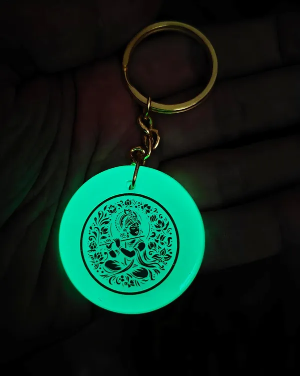 Green_Resin_Keychain_With_Spiritual_Design