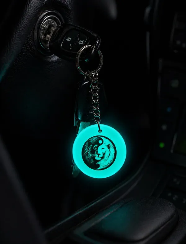 Blue_Resin_Glow_In_The_Dark_Keychain