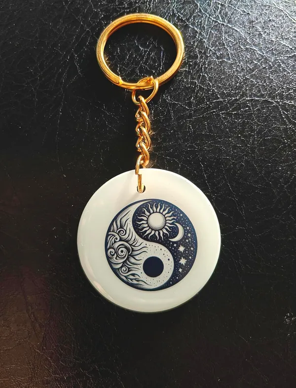 Blue_Resin_Glow_In_The_Dark_Keychain