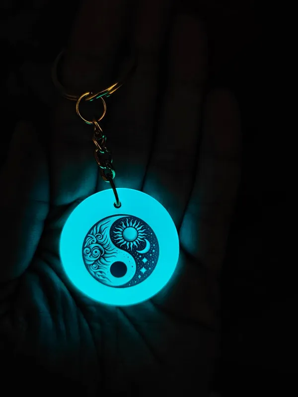 Blue_Resin_Glow_In_The_Dark_Keychain
