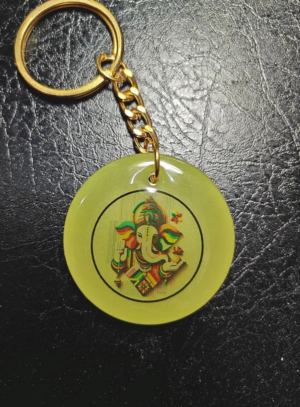 Green_Resin_Ganesh_Ji_Keychain