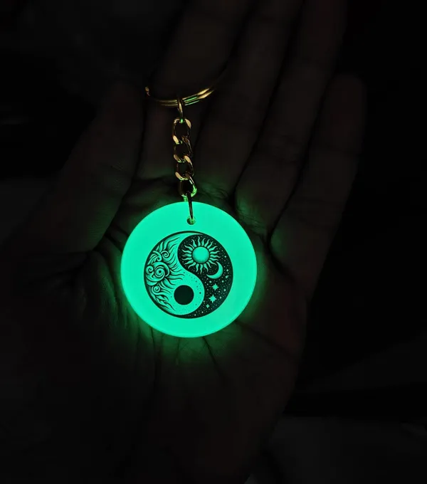 Green_Resin_Glow_In_The_Dark_Keychain