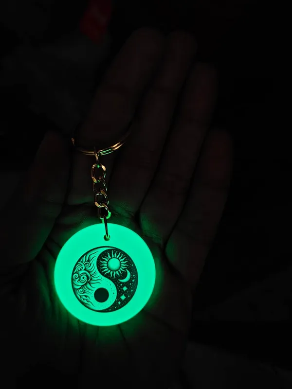 Green_Resin_Glow_In_The_Dark_Keychain