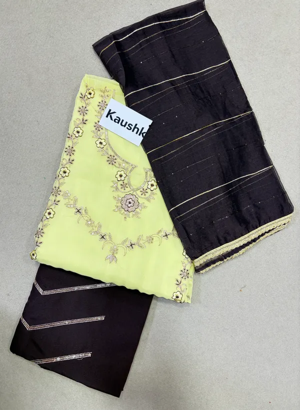 Yellow_Cotton_Unstiched_Suit_Set_For_Women