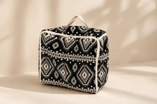 Durable_Handmade_Bag_with_Extra_Space_&_Comfort_Design