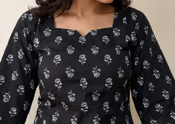 Kurvee_Women_Black_Floral_Buti_Print_Squre_Neck_Bell_Sleeve_Cotton_Kurti