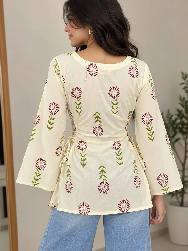 Women_Floral_Printed_Lace-Up_Top_with_Bell_Sleeves_&_Side_Tie-Up_Detail
