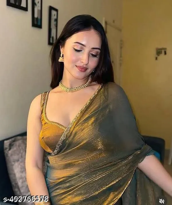 It_S_A_Heavy_Jimmi_Choo_Fabric_With_Heavy_Sirosky_Diamond_Work_In_The_Saree_With_Unstitched_Plain_Chiffon_Fabric