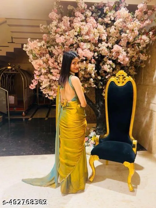 Kavvya_Soothing_Mehandi_Green_Soft_And_Light_Weight_Bollywood_Style_Benarasi_Organza_Weaving_Silk_Saree