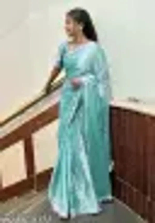 Jimmy_Chu_Organza_Sarees_Designer_Organja_Sarees_Party_Wear_Stone_Saree_New_Collection_Stone_Work_Sarees_Stone_Wala_Saree_Jimy_Chu_Fabric_Saree_Sarees_New_Collection_2024_Party_Wear_New_Model